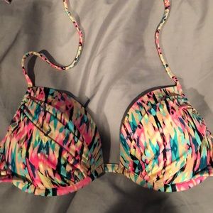 Bathing suit top, good padding